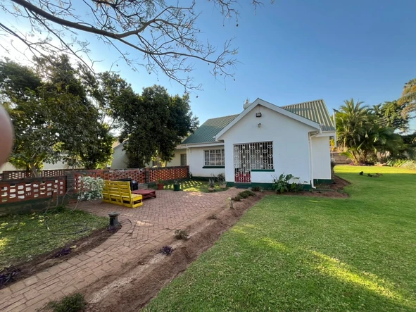 Cozy and Conviniently Located Garden Flat For Sale