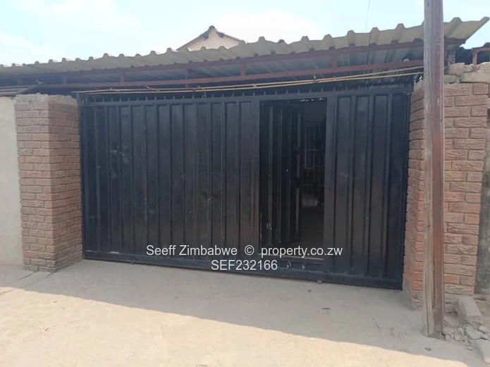 Gated 3-Bed in Zengeza — Carport, Tank & Verandah (Sole Mandate)