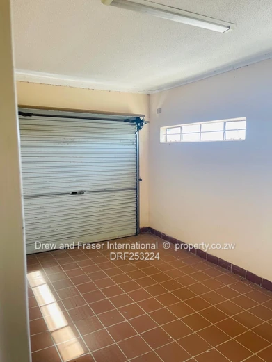 Zengeza 5 Ext 4 Bed Home - Fitted Kitchen, En-suite & Solar