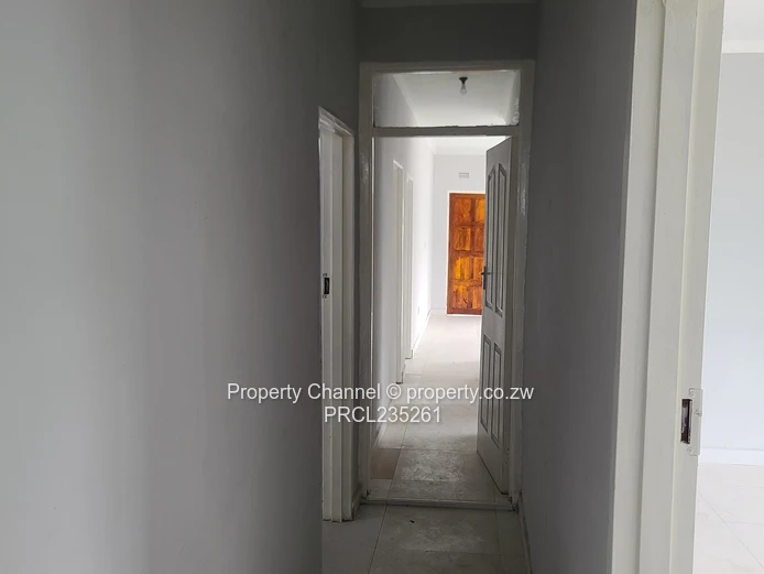 Recently Renovated 4 Bed In  Highfeild