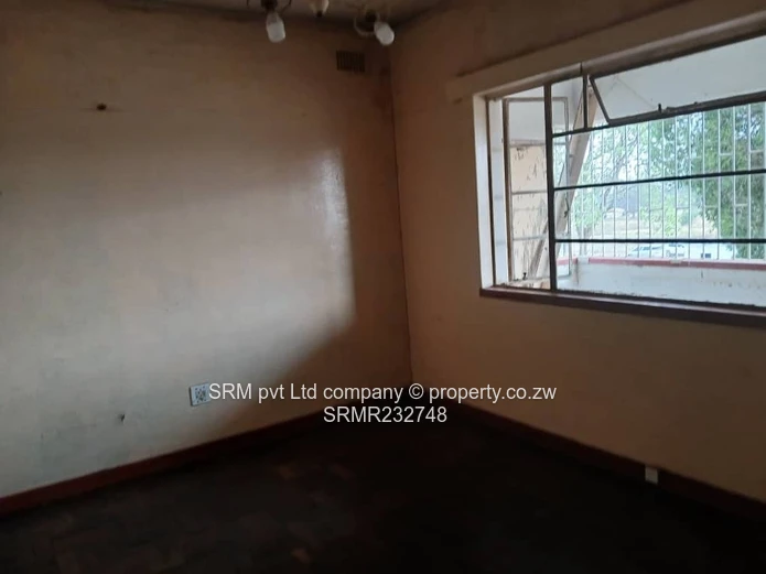 A 2 bedroomed flat to let in Mabelreign 