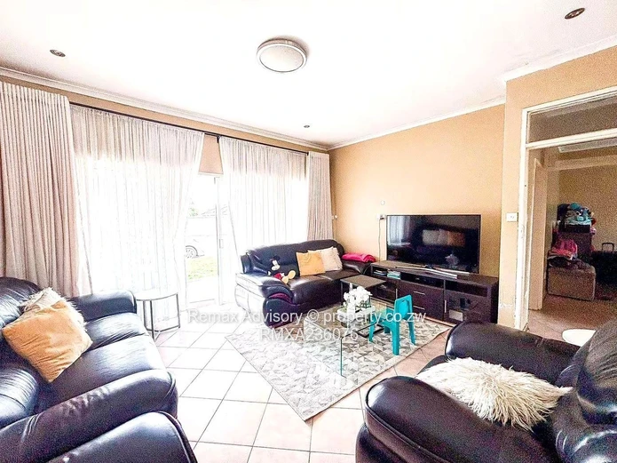 Newlands Garden Flat To Let (Sole Mandate)