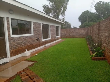 3 Bedroom Flat & Apartment