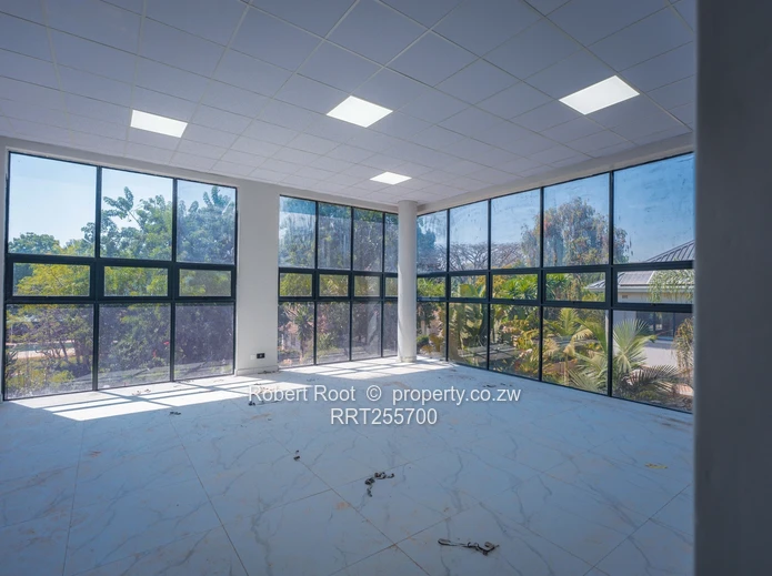 Prime commercial space in Avondale