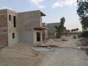 Stands & Residential Land