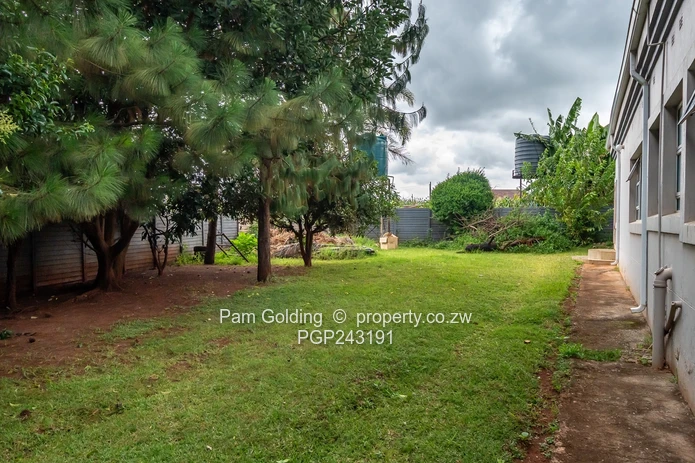 Large Modern Home In Shawasha Hills (Sole Mandate)