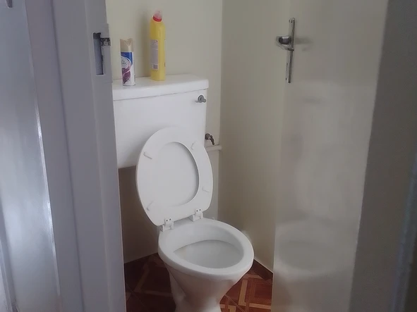 2 Bedroom Flat & Apartment