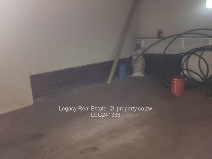 4-Bed Home with Cottage & Pool – Greendale close to Kamfinsa Shops