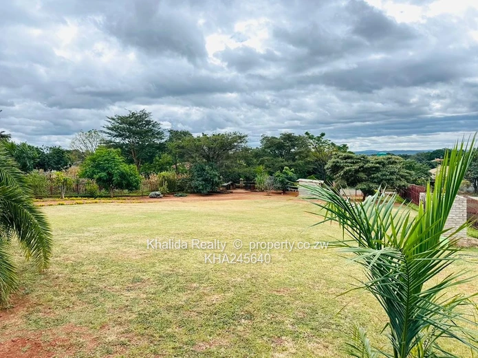 Gletwin Stand With A 3 Bedroomed Cottage For Sale