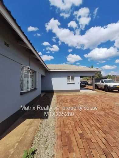4 Bedroom House for Sale in New Marlborough