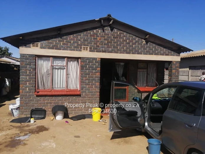 Glenview Area 8 House For Sale