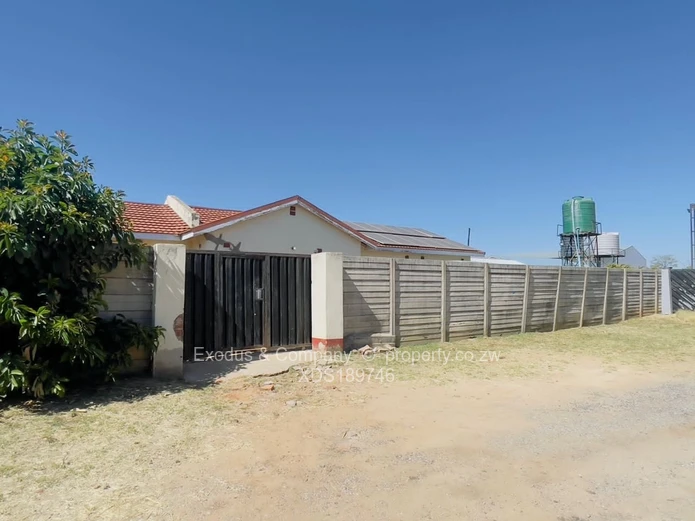 3 Bed Houses for Sale in Ashdown Park XDS189746