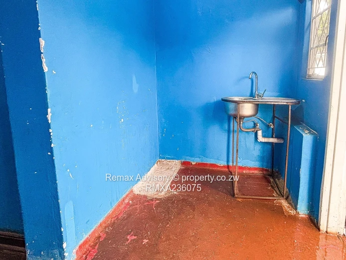 Commercial Property To Let In Avondale West