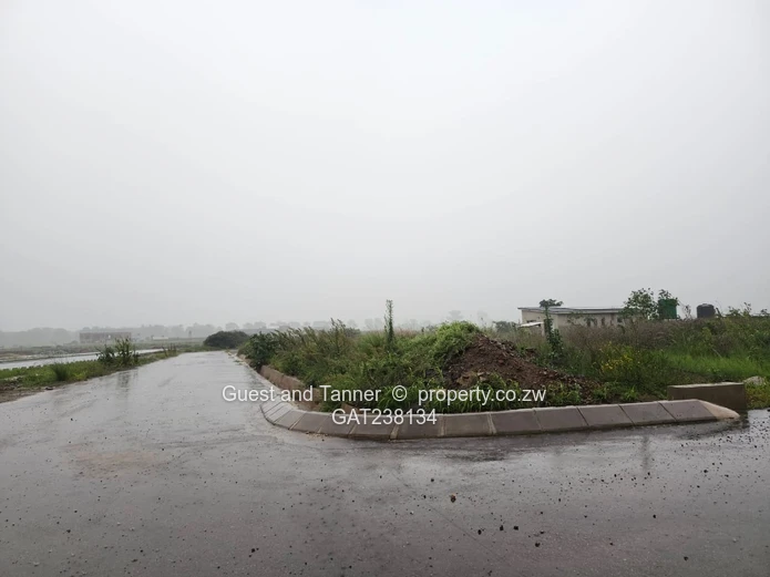 Pomona City Residential Stand for Sale