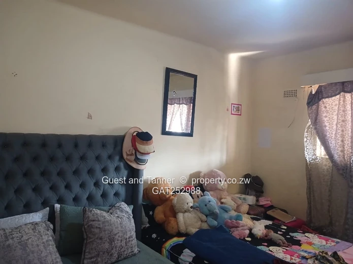 2-Bedroom Flat for Sale in Avenues