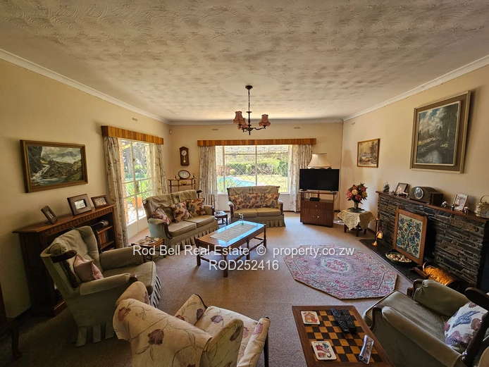 Neat 3 bedroom corner property
