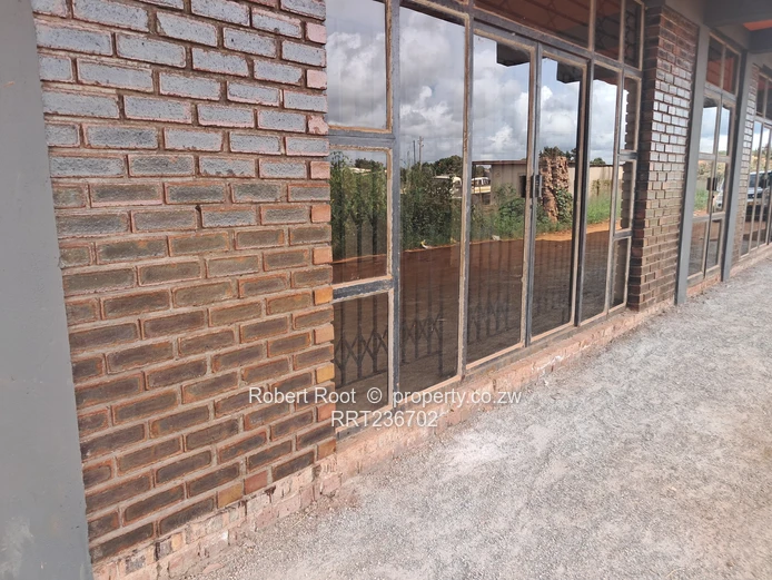 Brand new Shop/Retail space in a busy area!