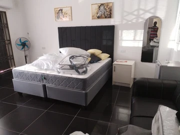 10 Bedroom House