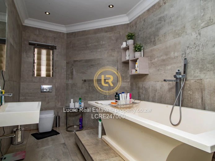 Stylish Townhouse to Let in Kambanji