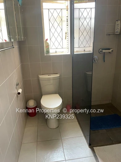 Breaside 1562 S/mtrs for sale 