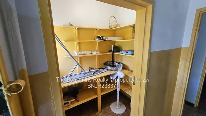 3 bedroom House for Sale in Kwekwe