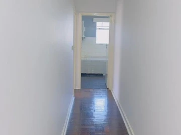 2 Bedroom Flat & Apartment