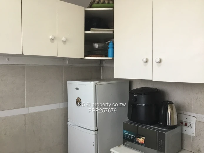 Neat 2-Bedroom Apartment 