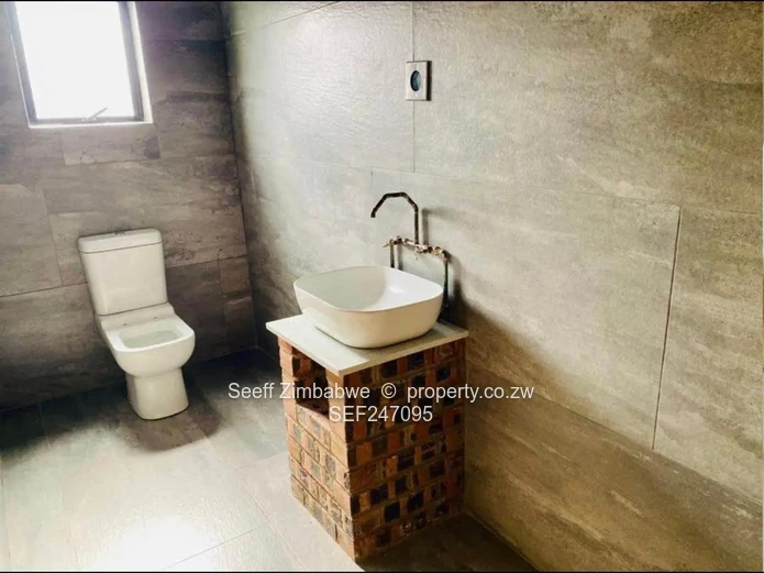 Modern 3-Bed Hopelyn Home 