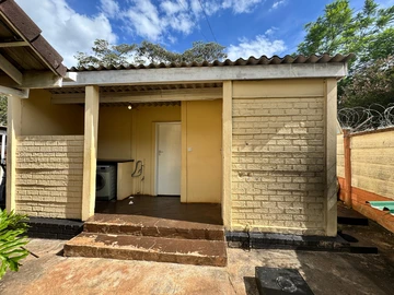 3 Bedroom Garden Flat