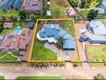 6 Bedroom House