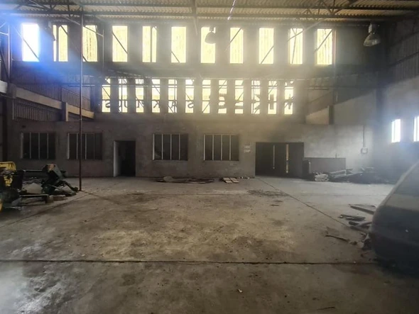 Warehouse & Factory