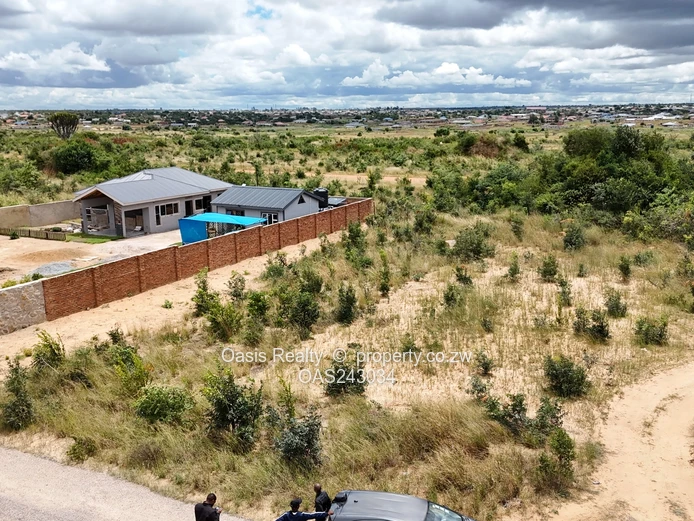 Harare South Stand For Sale  (Huntersville)