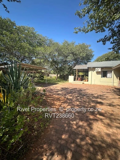House For Sale - Mahogany Road Victoria Falls (Sole Mandate)