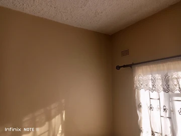 3 Bedroom Flat & Apartment