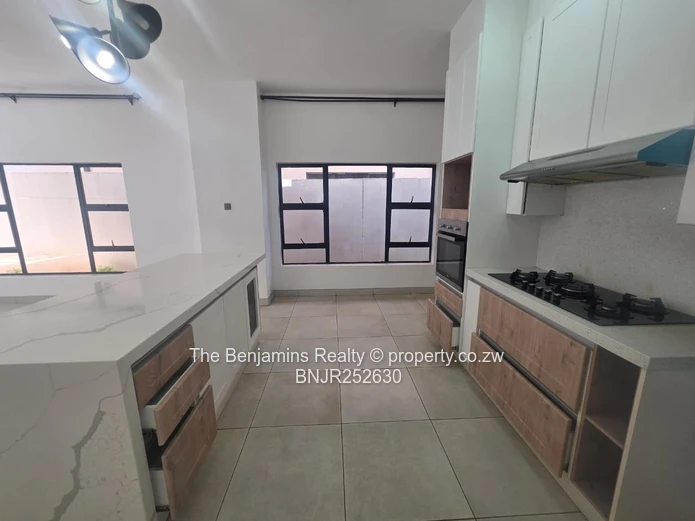 Townhouse In Avondale