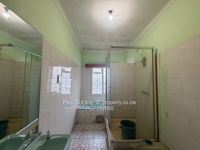 House for Sale in Hillside