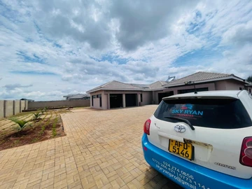5 Bedroom House