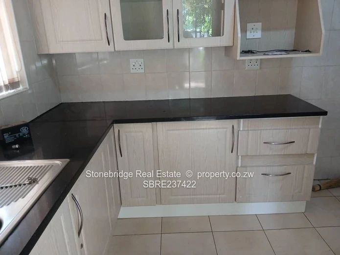 Elegant 3 Bedroomed Famona house to rent