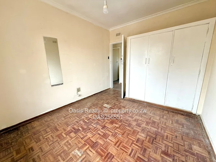 Conveniently Located Braeside House For Rent 