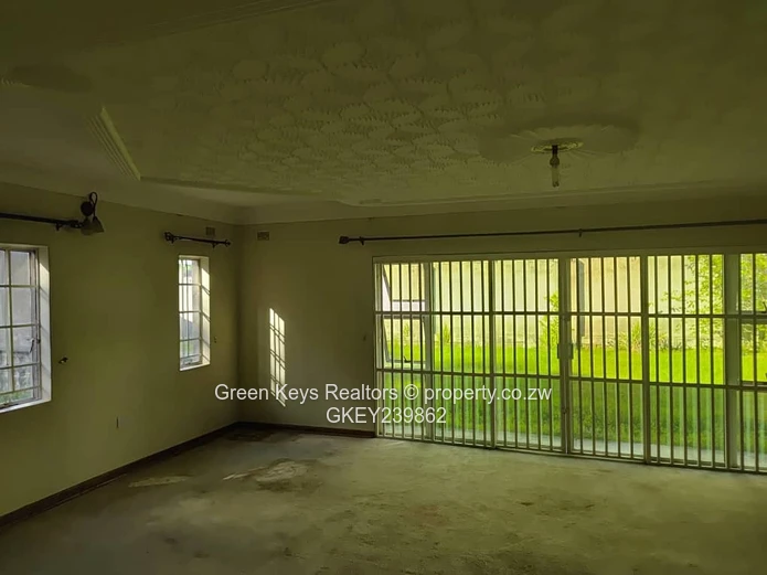 Solid, spacious, 5 beds house 