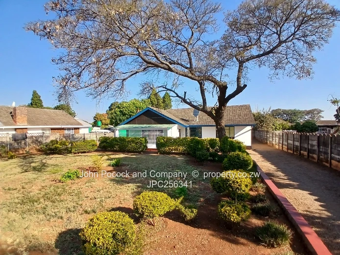 A Well Located Family Home! (Sole Mandate)
