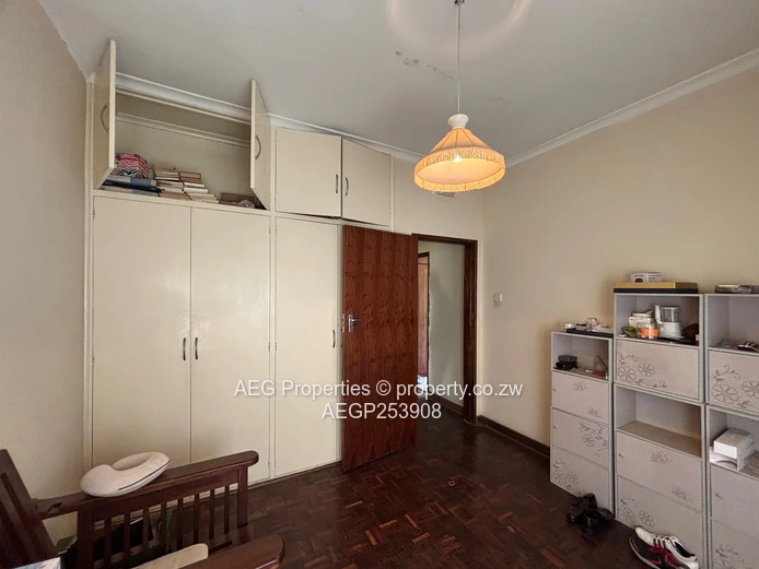 Emerald Hill: 5-Bed Home with Pool & Borehole (Sole Mandate)