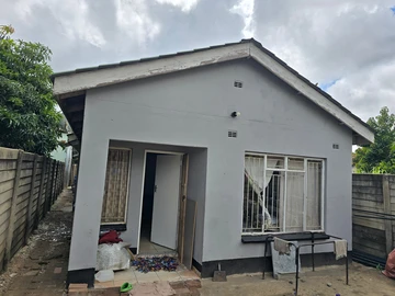 8 Bedroom Townhouse Complex