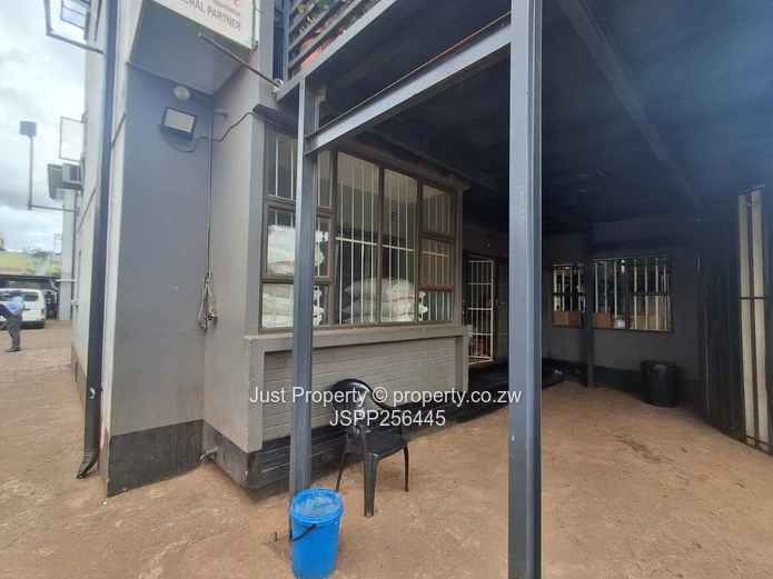 Affordable 18 m² CBD Office — Balcony & Secure Gate