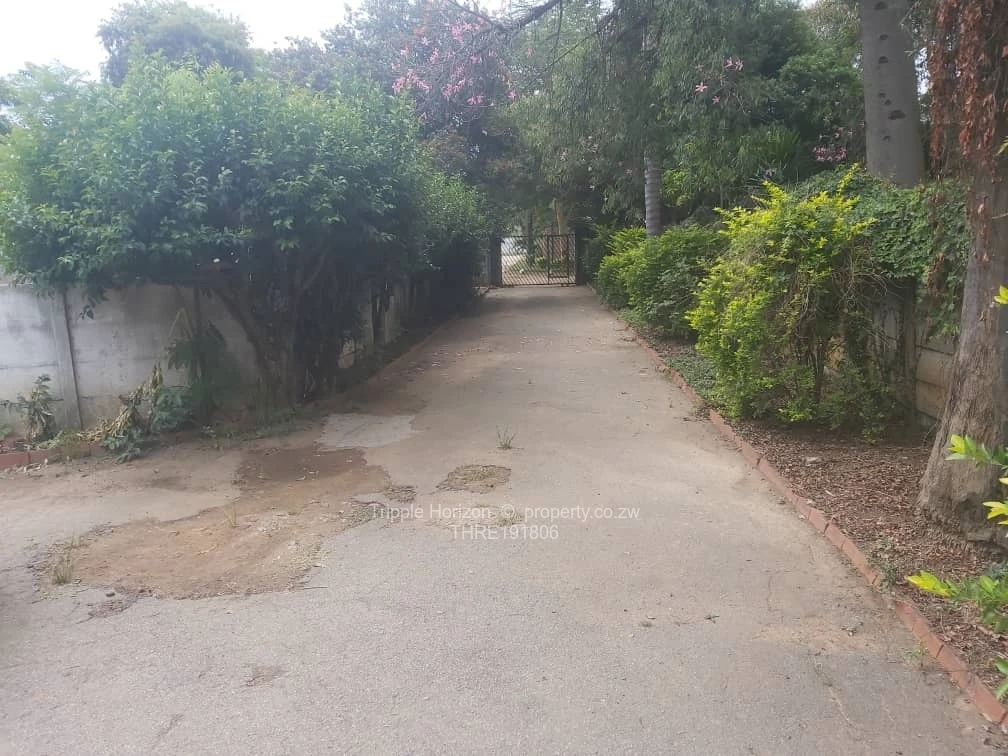 3 Bed Houses for Sale in Avonlea THRE191806