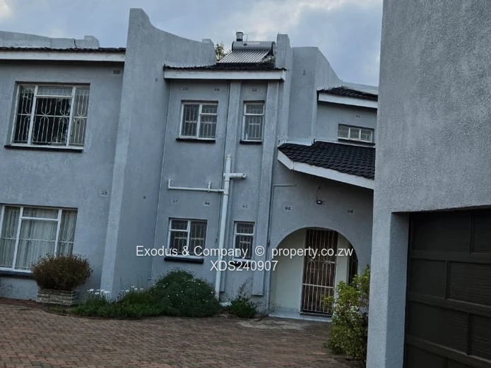 House to Let – Spacious, Walled & Gated