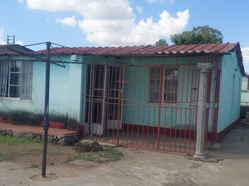 Neat 1 bedroom house to let 
