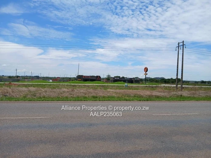 PRIME AGRO-INDUSTRIAL PLOT: 11 HA Main Road Frontage Plot Between Harare & Norton