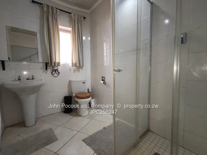 Burnside - Space & Privacy & Natural Setting