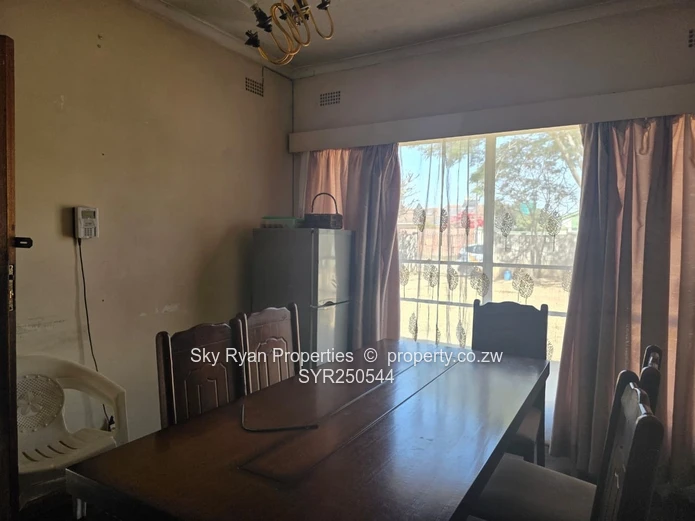 Ashdown Park House For Sale 